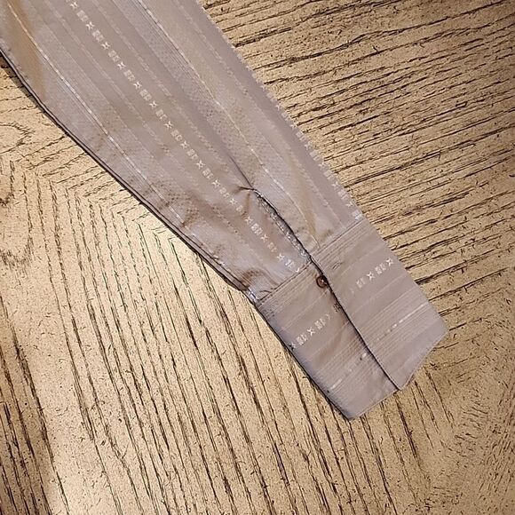 Tan collared button down stretch shirt size M - Picture 8 of 10